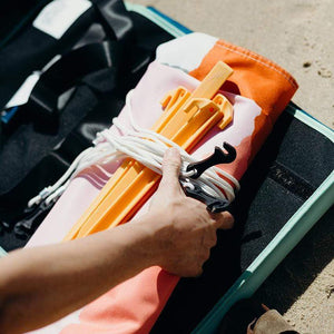 Bring shade and style to your beach day with the Basil Bangs premium beach tent, designed for windy spots and serious sun protection.