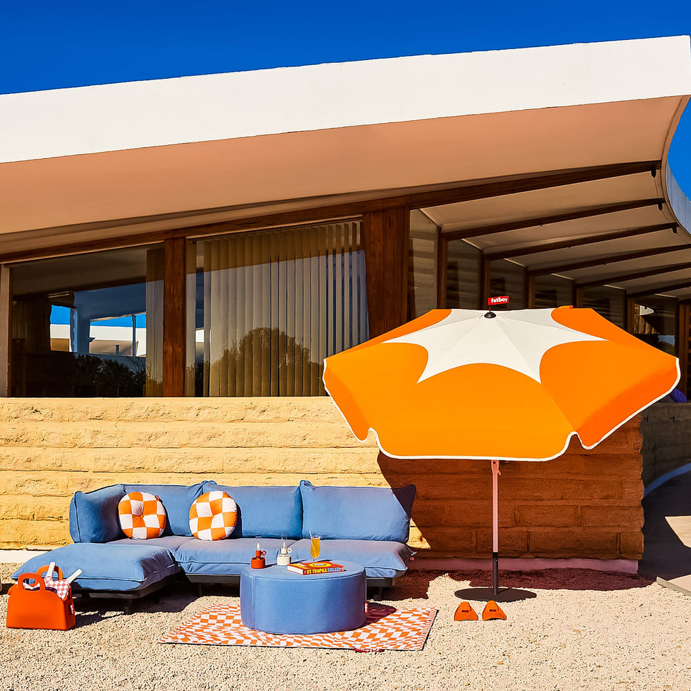 Fatboy's Paletti 4-Seater Sofa: Perfect for Canadian outdoors, offering spacious, flexible seating with robust, weather-resistant materials.