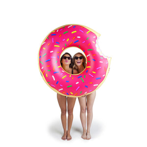 
                
                    Load image into Gallery viewer, Donut Pool Float
                
            